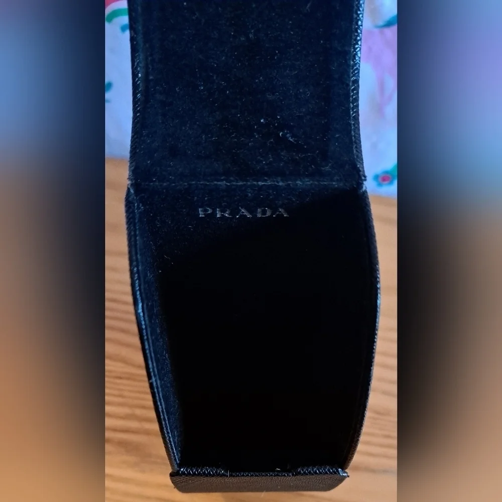 EUC Prada Black Saffiano Leather Glasses Sunglass Hard Clamshell Travel Case